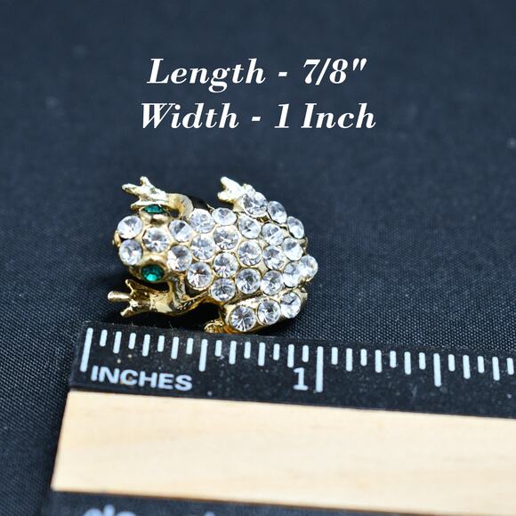 Vintage Frog Rhinestone Small Brooch, Green Rhinestone Eyes, Gold Tone, 1960s - Picture 4 of 10
